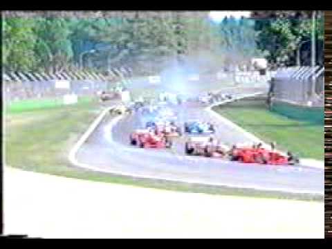 1998 Imola 1 Barichello loses rear wing  Race start