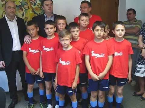 Micii fotbalişti de la Voitinel premiaţi de Nechifor