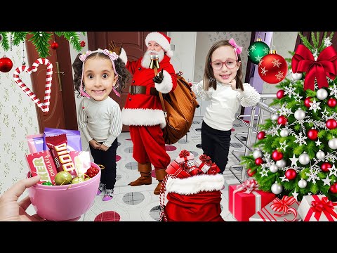 BAHAR BANU ALYA: SANTA CLAUS BROUGHT GIFTS TO OUR HOUSE!
