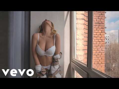 KristaFoxx - You Broke, You Choke https://img.youtube.com/vi/snNqQyhyMSo/hqdefault.jpg KristaFoxx - You Broke, You Choke