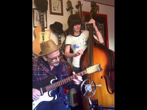 Vince Lee & Sophie Lord - if You Ever Get Lonesome #danelectro
