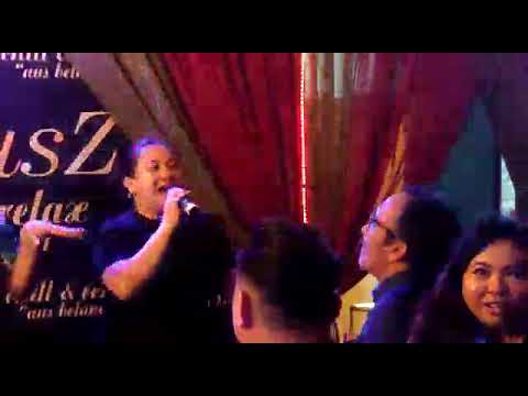 Jinak Burung Achang @ Aauss Bistro Kota Samarahan