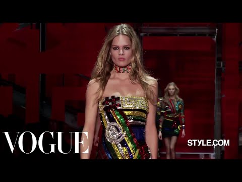 Versace Fall 2015 Ready-to-Wear - Fashion Show - Style.com
