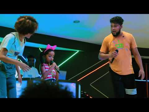 R Nova y Su Hija Arasay  - Dios Me Bendice