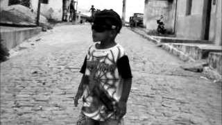 preview picture of video 'Vídeo engraçado de criança de 3 anos dançando em Acopiara-Ce'