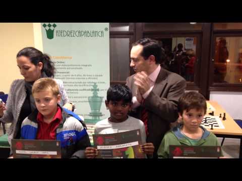 Bharath Karunanithi receives his Chess Champion- U8 Certificate