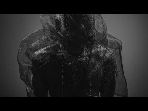 Find the animal within fabric 77: Marcel Dettmann