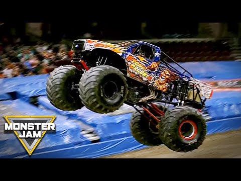 Monster Jam 2021 クレべランド OH ハイライト動画