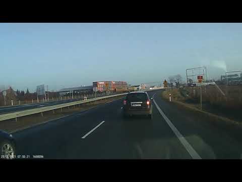 Niebezpieczne zdarzenia na drodze - Tarczyn 25.02.2021