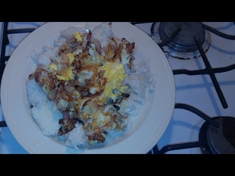 Yautia blanca con huevos y cebolla