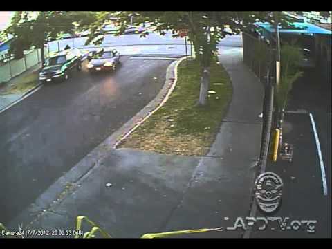 Armed Robbery Suspect Captured on Tape    NR12338CJ