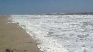 preview picture of video 'Beach Erosion at the Outer Banks - Avon Sept 2008'