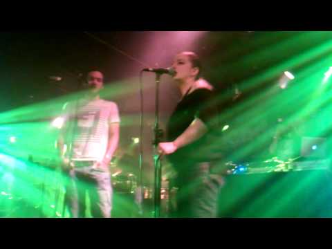 JUDIE JAY FEHÉR BALÁZS RandomTrip aintnosunshine.3gp