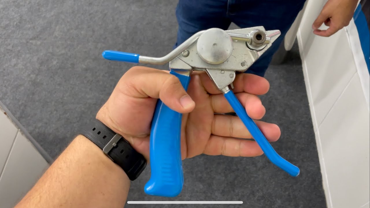 FERRAMENTA DE CINTAR POSTE DA FECHOMETAL - EASY