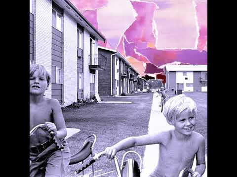 Sweatson Klank feat. King of Nothing & Maralisa - Strung Out