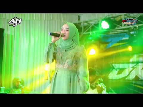 SAJADAH MERAH - SEPHIA ANJANI DK MUSIK RELIGI || WEDDING CANDRA & DITA JATIWETAN KUDUS
