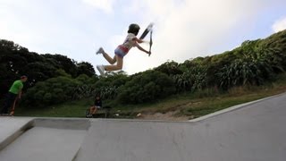 preview picture of video 'I GOT SPONSORED - thanks ScooterPRO NZ - Gala goes mad at the skatepark + new scooter check.'