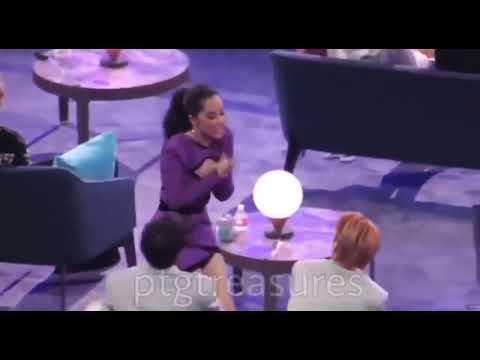 Jungkook 😳 reaction when Becky G Hug and talk with BTS J-hope & RM at American music awards 2021