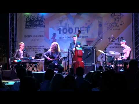 Oleg Pissarenko 04  Who are you @ Koktebel, 2013