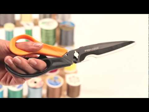 Ciseaux multifonctions 23 cm Cuts + more FISKARS