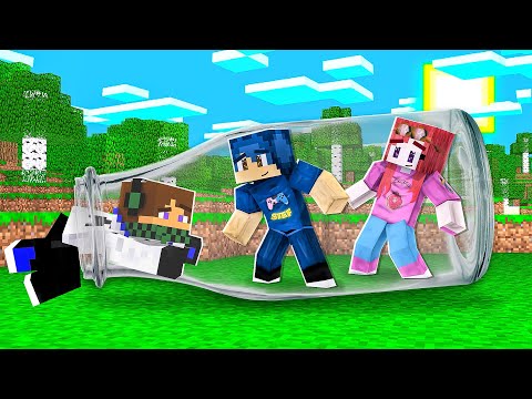 SOPRAVVIVO CON I MIEI AMICI IN UN MONDO IN BOTTIGLIA! - MINECRAFT