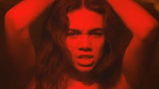 Glowie - Cruel (Alternative Video) Glowie - Cruel (Alternative Video)