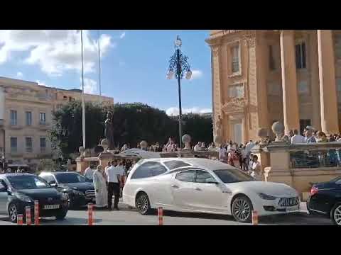 L-aħħar tislima liċ-ċkejken Juan