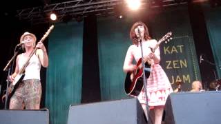 Katzenjammer - Flash in the dark (NEW SONG!)