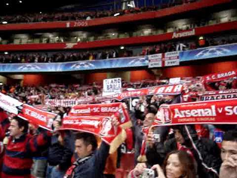 Arsenal vs SCBraga (Hino da Champions League)