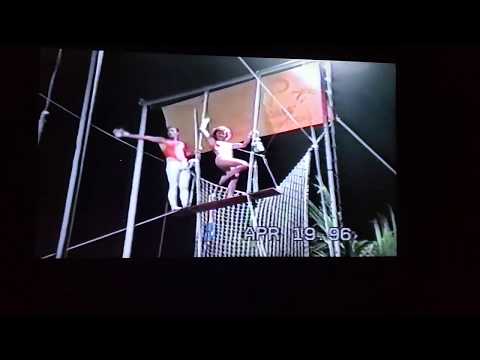 Lisa Reverse Knee Hang - flying trapeze