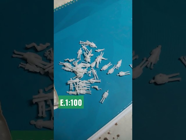 Vídeo relacionado con 100 piezas de figuritas en miniatura de personas a escala 1:50/1:75/1:100 para modelos de mesa de arena, material ABS, kit de escena DIY (1:100)