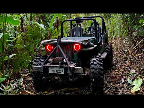 Abrindo trilha de Jeep no sítio