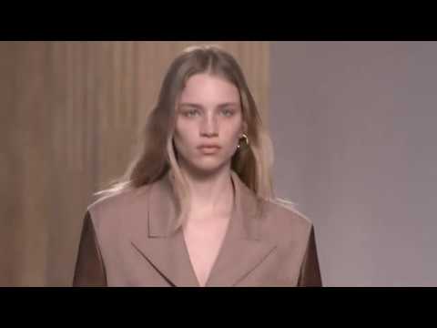 Salvatore Ferragamo Autumn-Winter 2020 Women's Runway Show