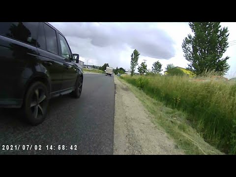 Basszátok meg. De tényleg. - Fuck you. Fuck you even more.