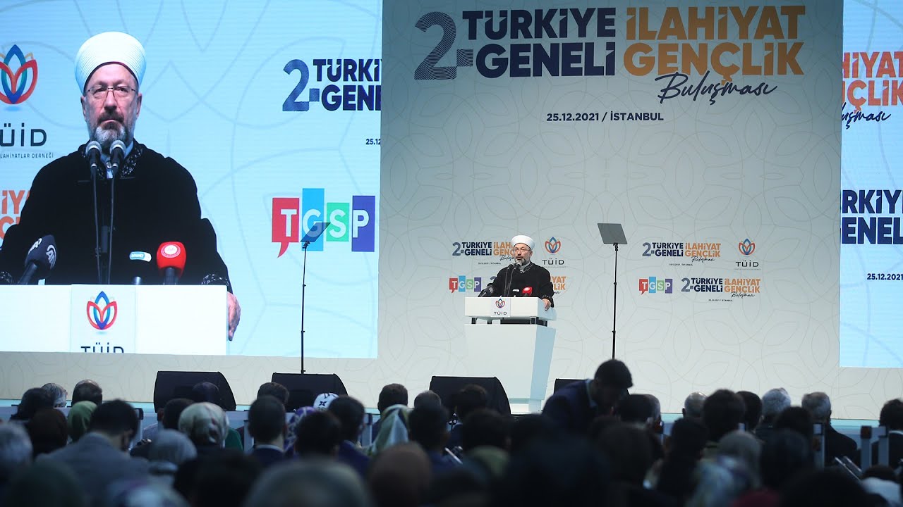 Diyanet İşleri Başkanı Erbaş, gençlere 28 Şubat'ı hatırlattı