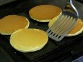 HOW TO MAKE THE BEST PANCAKES IN THE.