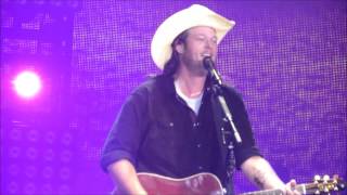 &quot;Some Beach&quot; - Blake Shelton Live