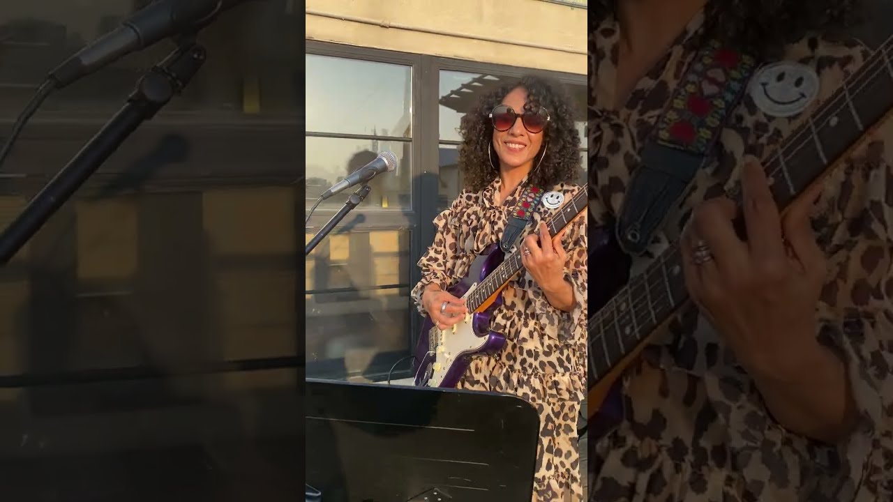 Promotional video thumbnail 3 for Sandra Small Live