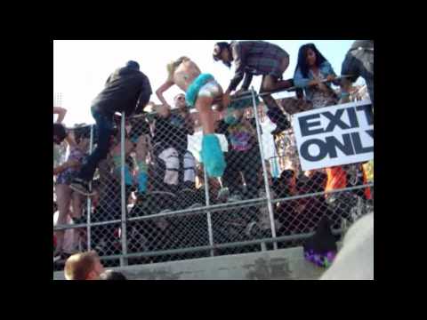 EDC 2010 - People Get Trampled at Electric Daisy Carnival