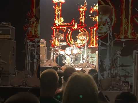 Awesome Drum Solo by Bobby Rock