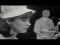 Astrud Gilberto With Stan Getz - Girl From Ipanema (1964)
