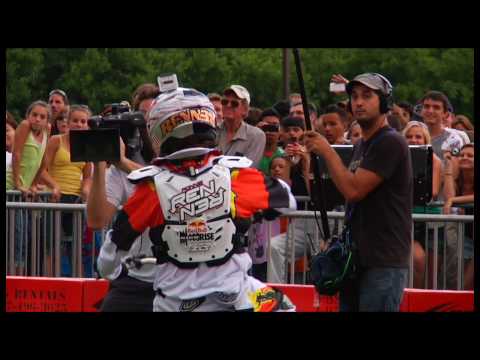 Renner's 2009 World Record jump - Red Bull High Rise recap
