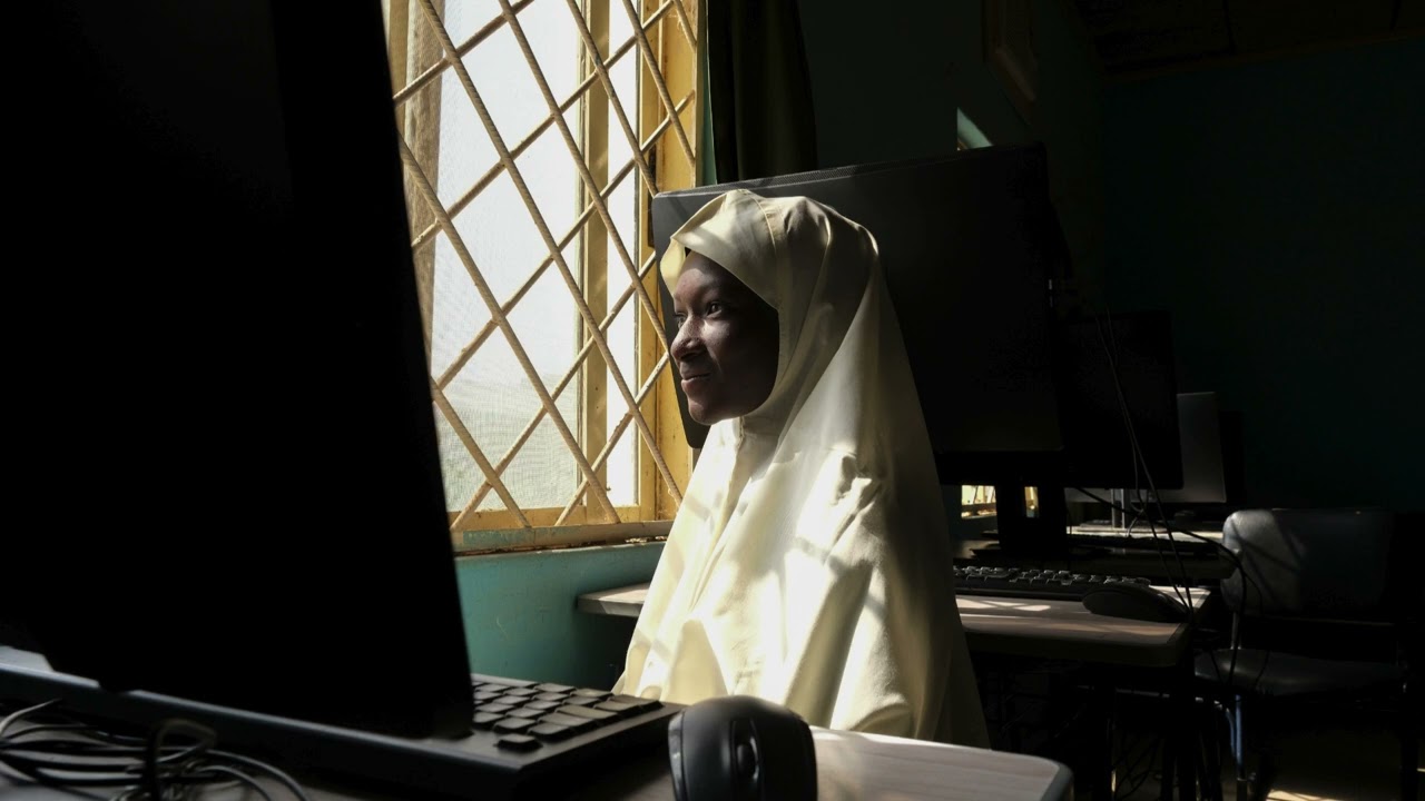 Hafsat, 14, Nigeria. Photographer: Ricci Shryock