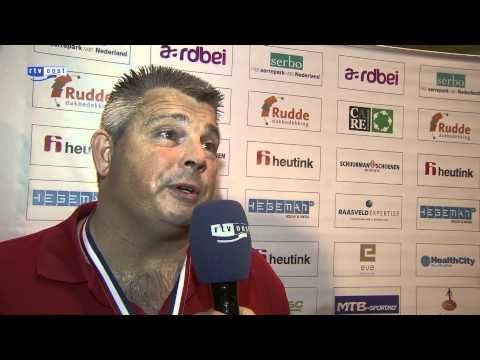 Waterpolodames Het Ravijn prolongeren landstitel