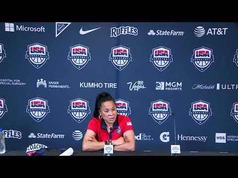 USA women's coach Dawn Staley