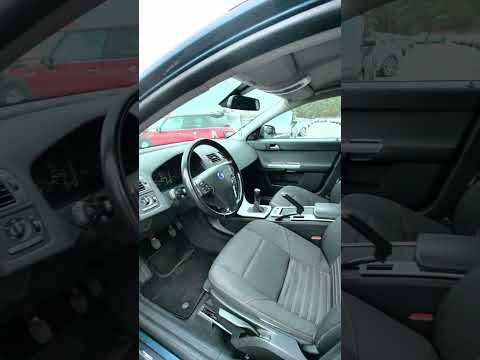 фото volvo v50 i рестайлинг 0