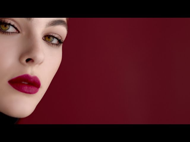 Vídeo relacionado con CHANEL Rouge Allure Velvet Luminous Matte Lip Colour No.57 Rouge Feu (3.5 g)