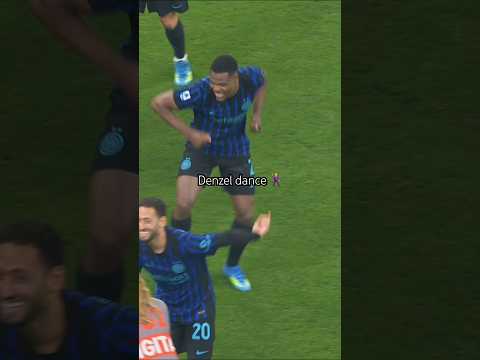 DUMFRIES dancing 🕺⚫️🔵 #InterScudetto #Scudetto2026 #Inter
