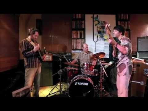 FEEDBACK - Tordurtormoltor - (album: Od blizu, 2008) - LIVE