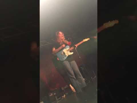 girl in red - i wanna be your girlfriend (boston 09/10/19)